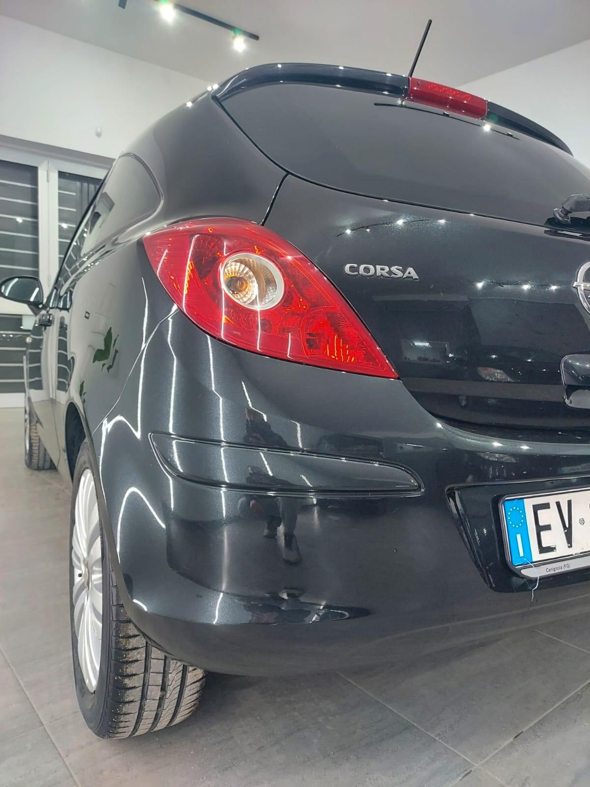 Opel Corsa 1.2 85CV 3 porte GPL-TECH Edition