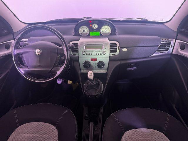 LANCIA Ypsilon 1.2 16V Platino