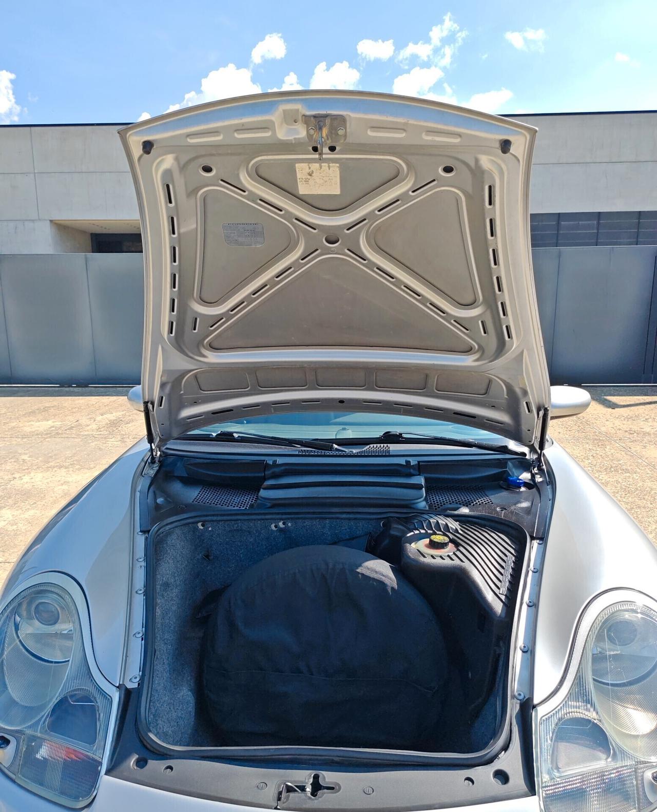 Porsche 996 Carrera (MANUALE)