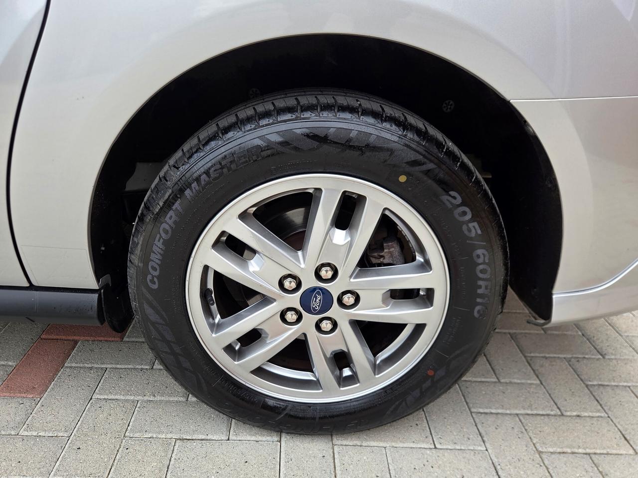 Ford Tourneo Connect Gran 1.5 EcoBlue 120 CV aut. Titanium
