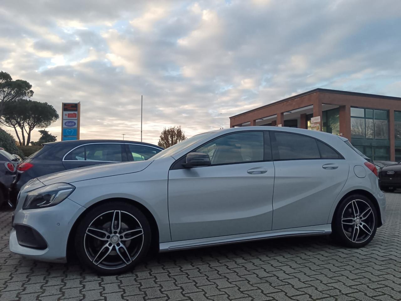 Mercedes-benz A 180 A 180 d Premium