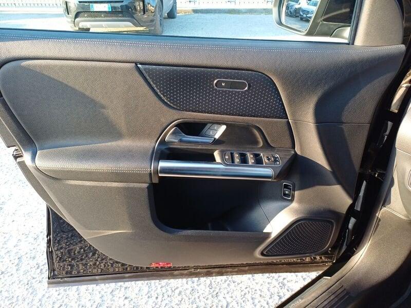 Mercedes-Benz GLA GLA 180 d Progressive Advanced NIGHT-PACK