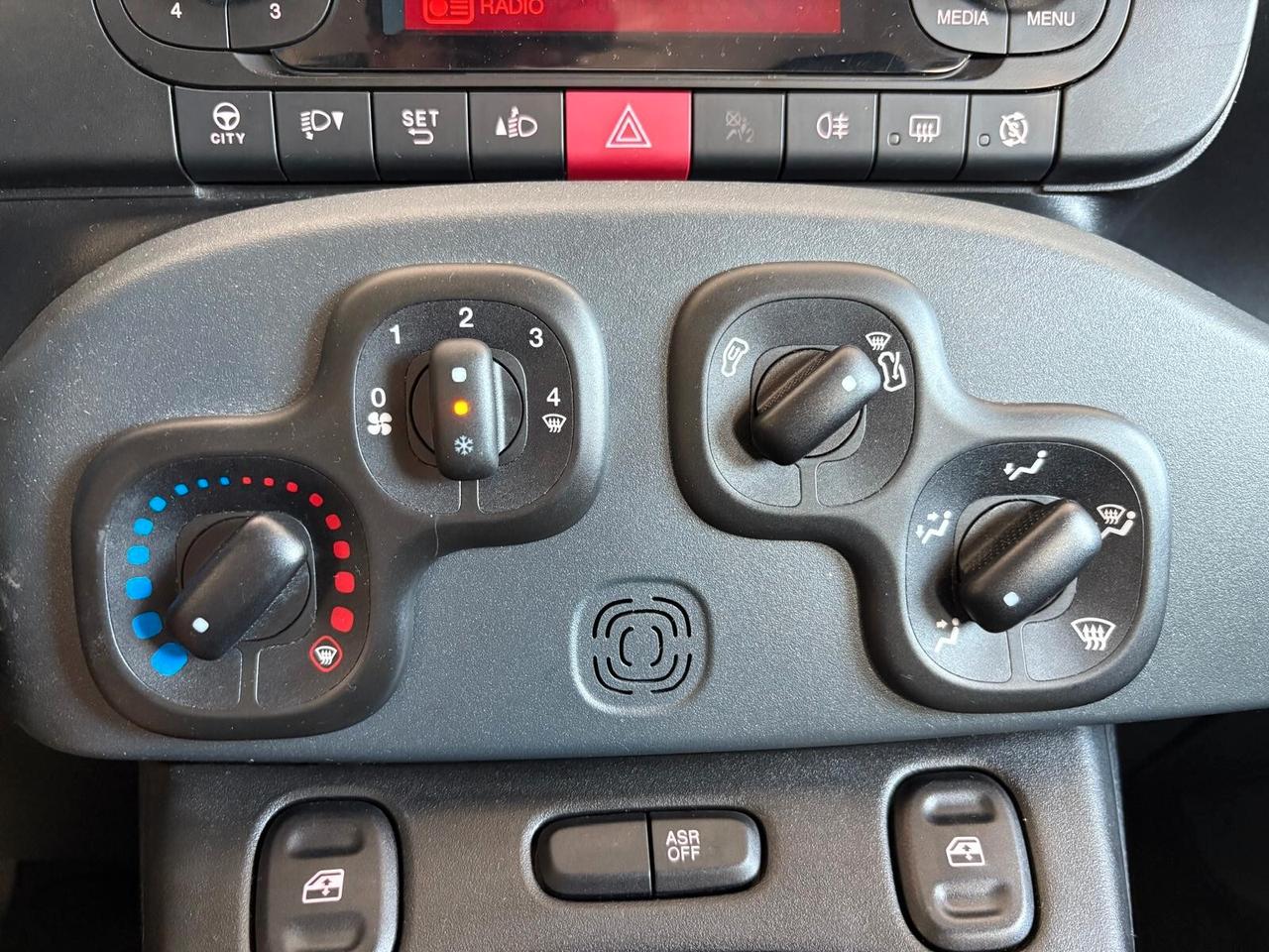 Fiat Panda 1.2 69CV (51kw) - UNICO PROPRIETARIO