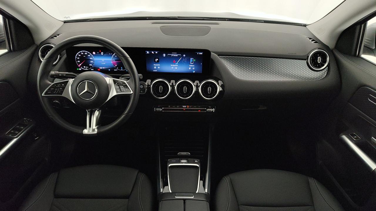 Mercedes-Benz GLA 180 d Progressive Advanced auto