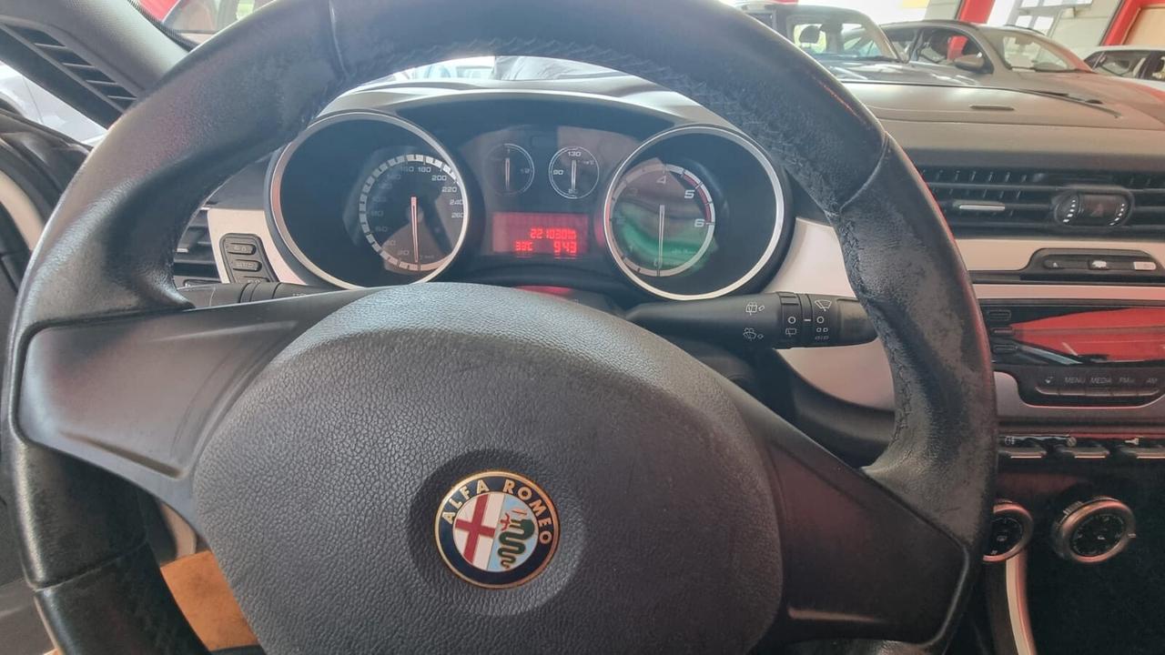 Alfa Romeo Giulietta 1.6 JTDm-2 105 CV Exclusive