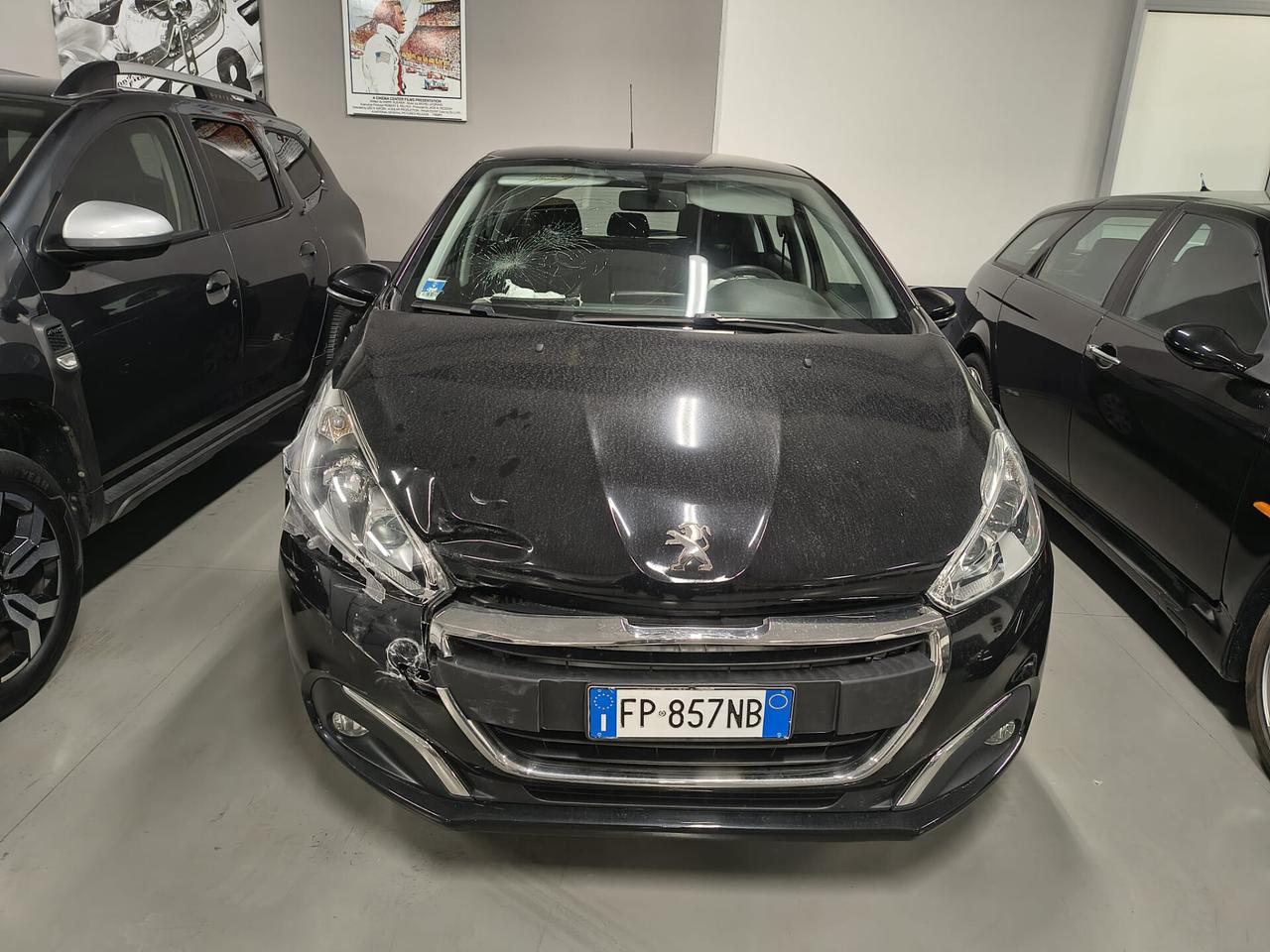 Peugeot 208 1.6 BlueHDi 5 porte*SINISTRATA* X COMMERCIANTI
