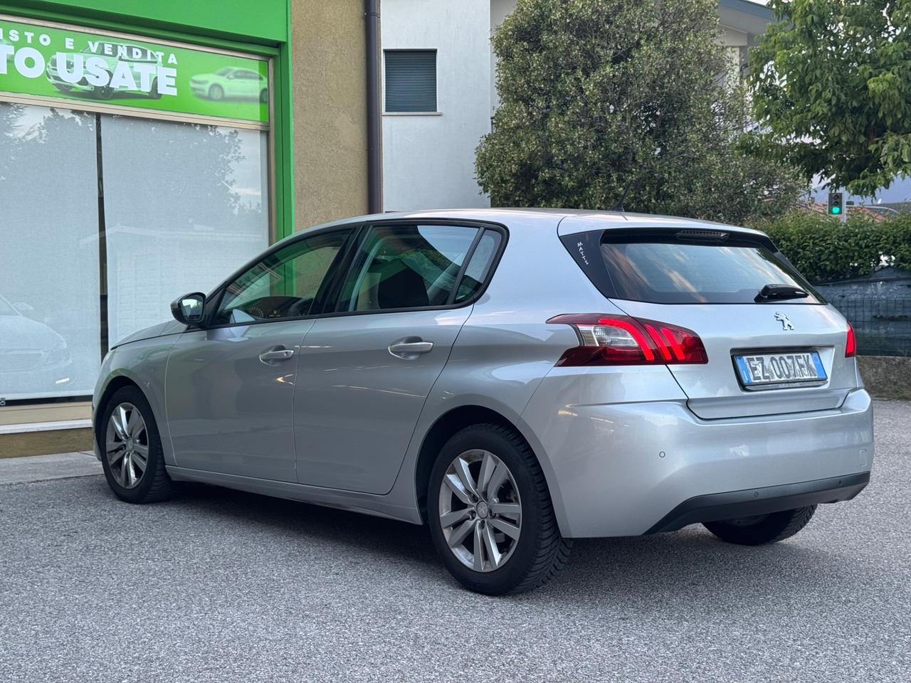 Peugeot 308 1.6 HDI 92 CV BUSINESS (68 KW) 2015 NEOPATENTATI