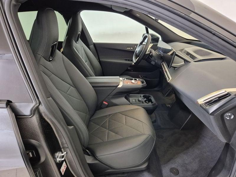 BMW iX i20 2021 xdrive40 pacchetto sportivo