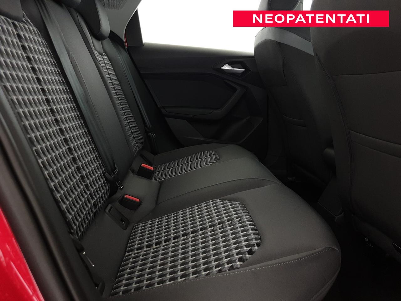 Allstreet 30TFSI 116CV S tronic Identity Contrast