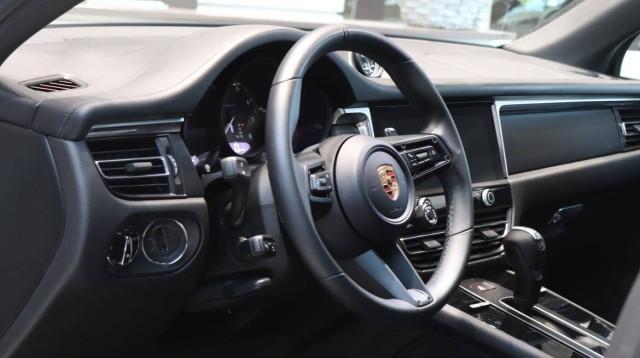 Porsche Macan T 265cv - PASM - Tetto - Gancio - Pelle