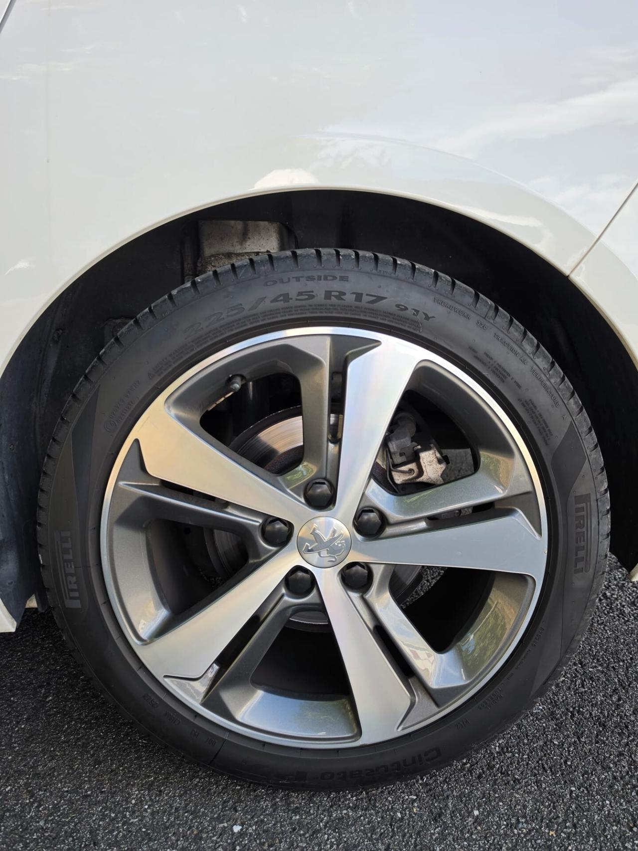 Peugeot 308 BlueHDi 120 S&S SW Active