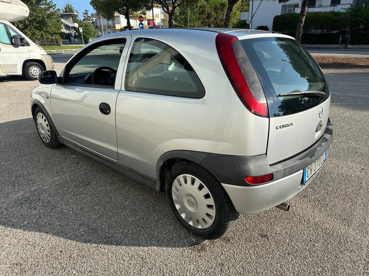 Opel Corsa 1000 benzina 2003 115.000km