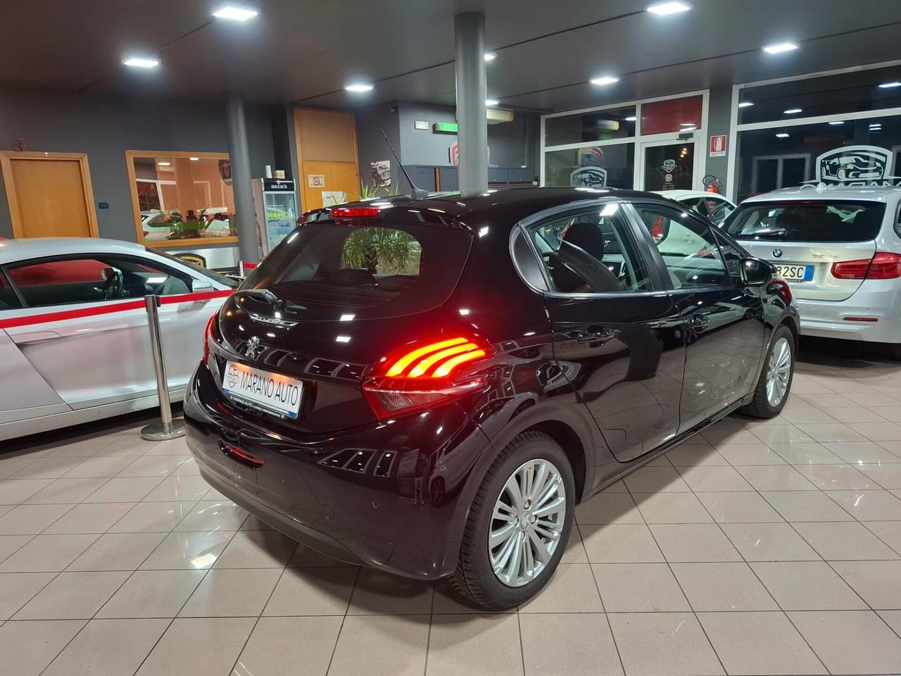 Peugeot 208 1.2 Benzina-GPL Neopatentato