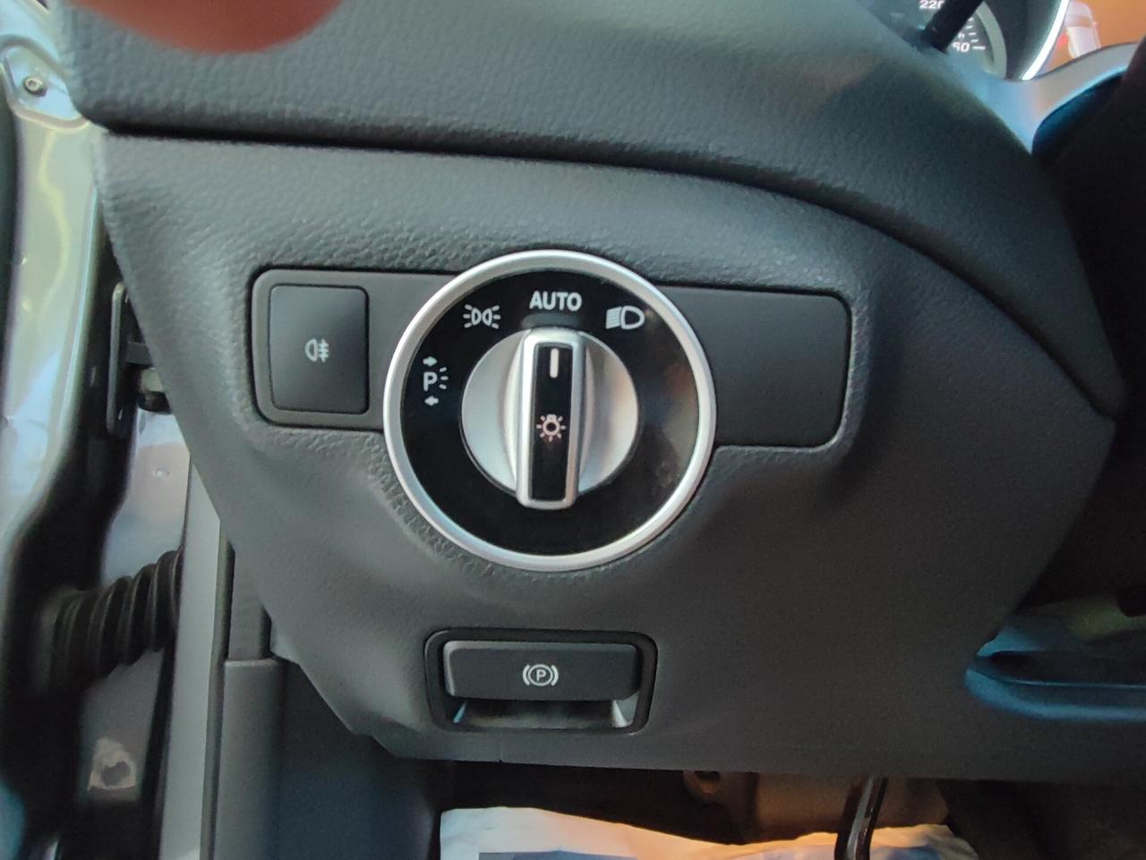 Mercedes-benz GLA 200 d Automatic Premium