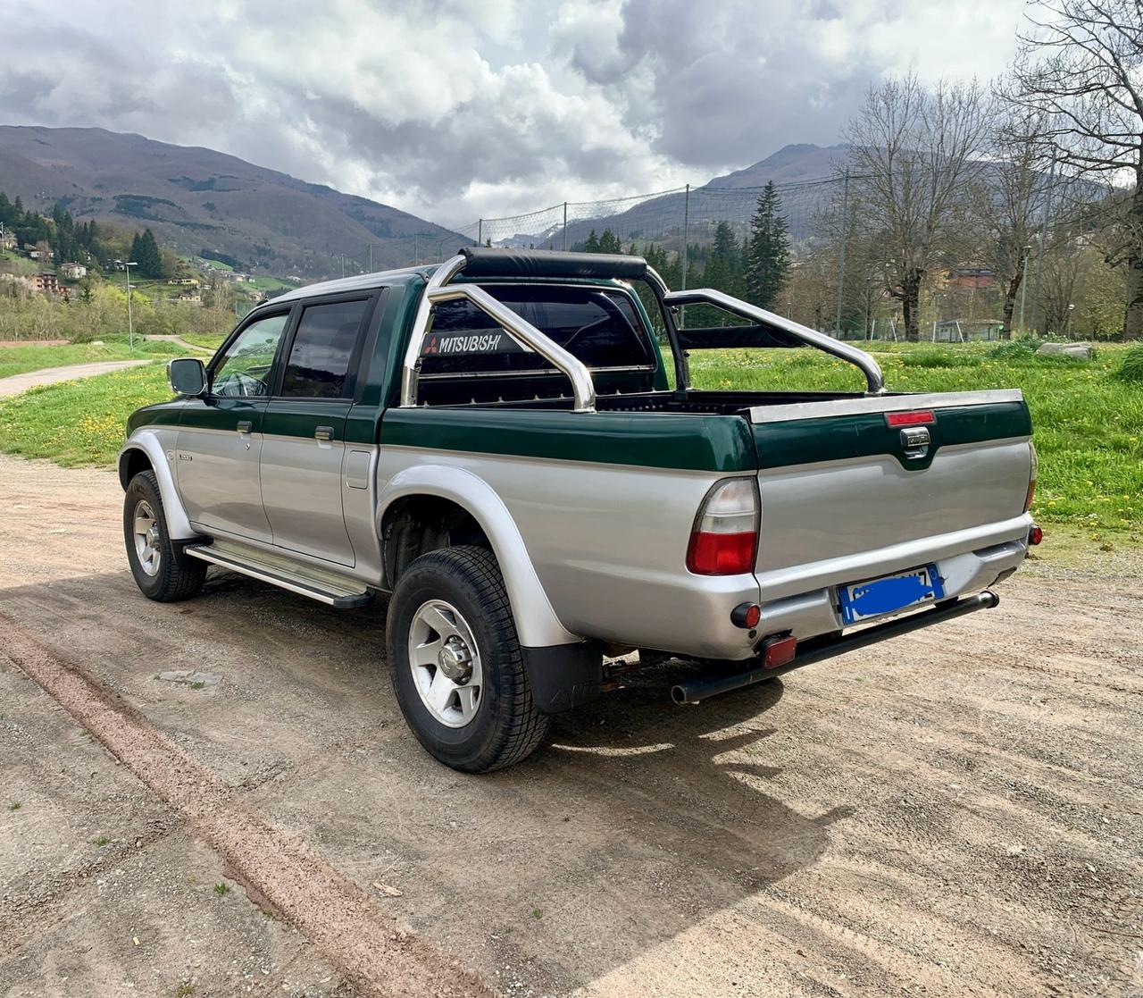 Mitsubishi L200 2.5 TDI 4WD Club Cab Pup. GLS Targ.