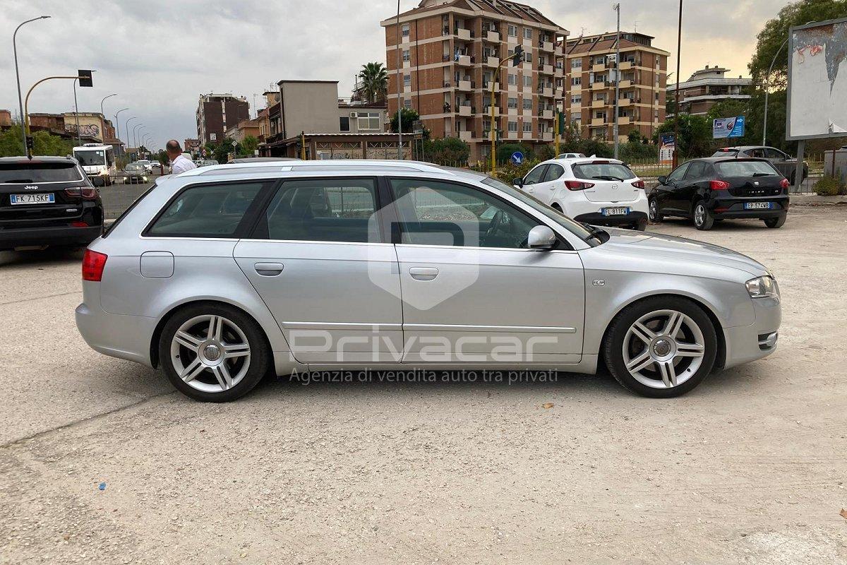 AUDI A4 2.0 16V TFSI Avant quattro Top