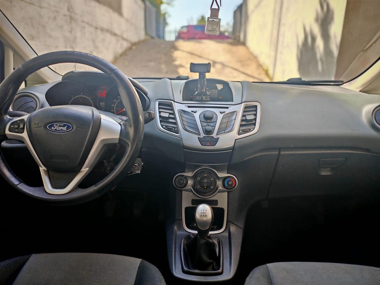 Ford Fiesta 1.4 TDCi 5p. Titanium