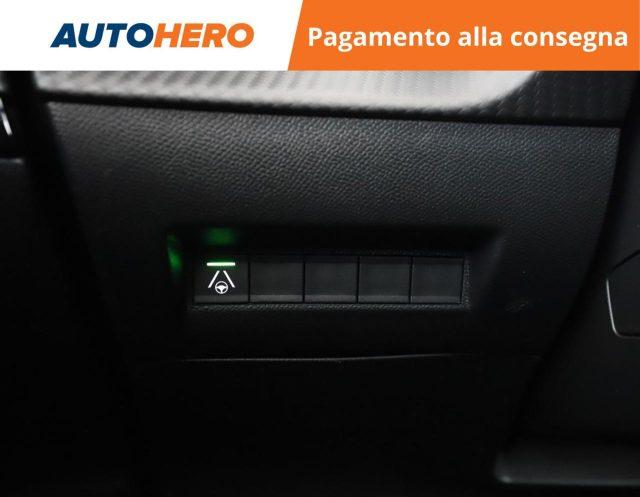 PEUGEOT 2008 Hybrid 136 e-DCS6 GT