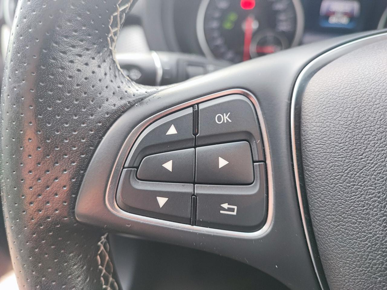 Mercedes-benz B 180 d Premium