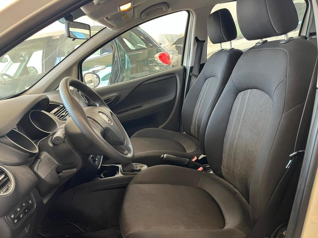 Fiat Punto 1.4 8V 5 porte Easypower 2016