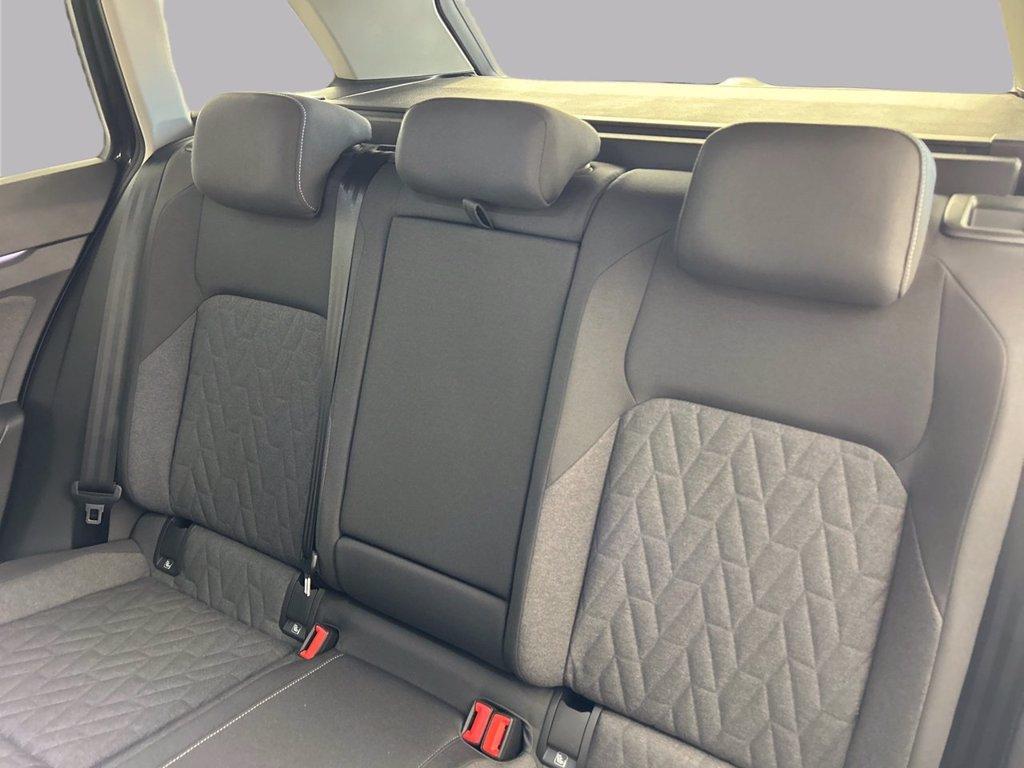VOLKSWAGEN Golf variant 2.0 tdi life 150cv dsg del 2024