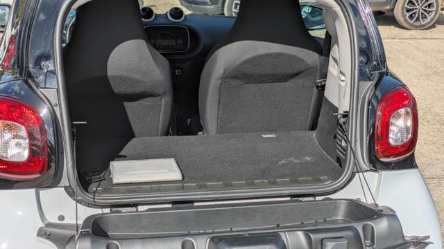 SMART ForTwo 1.0cc YOUNGSTER 61cv CRUISE CONTROL CERCHI IN LEGA