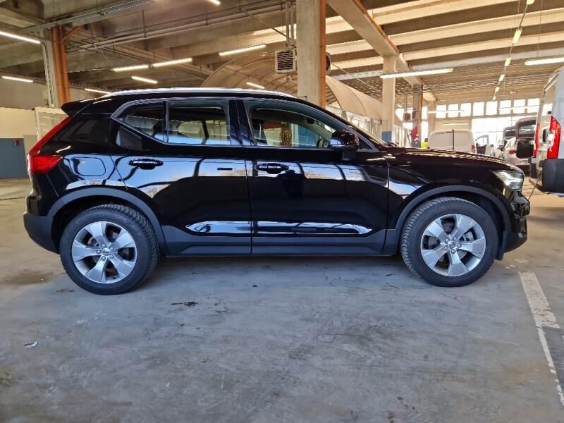 Volvo XC40 D4 AWD Geartronic Momentum