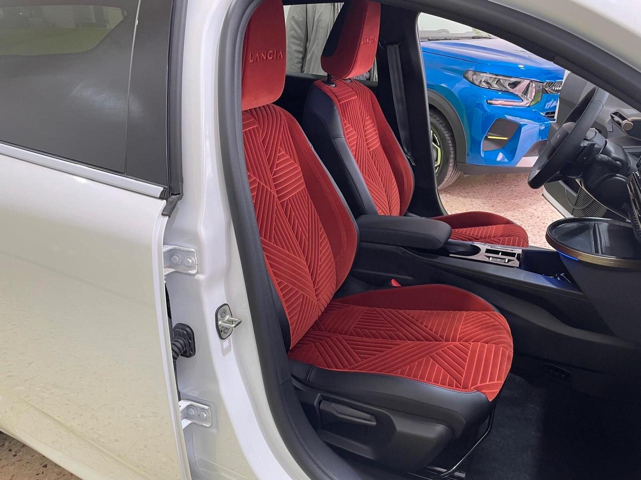 Lancia Ypsilon Hybrid e-DCT LX KM0