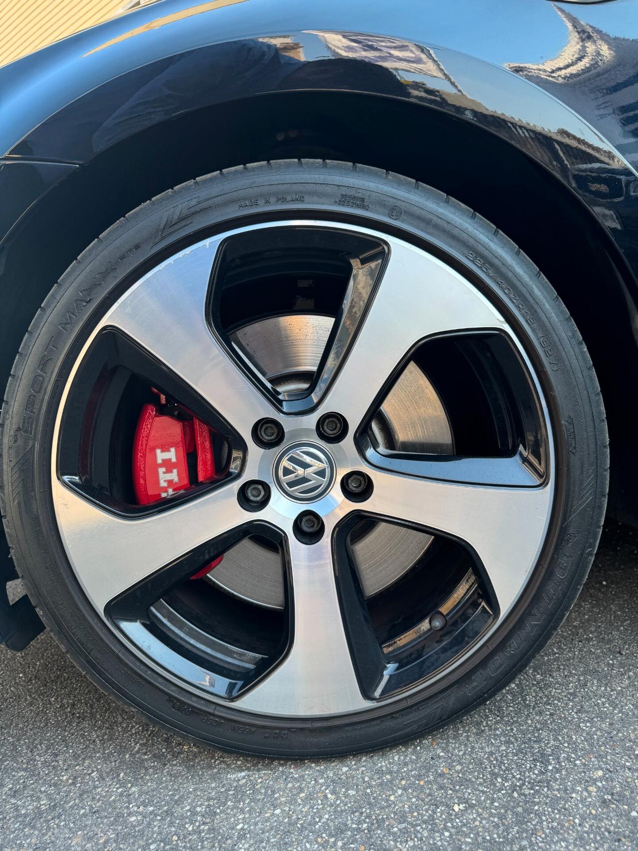 Volkswagen Golf GTI Performance 2.0 TSI 3p.