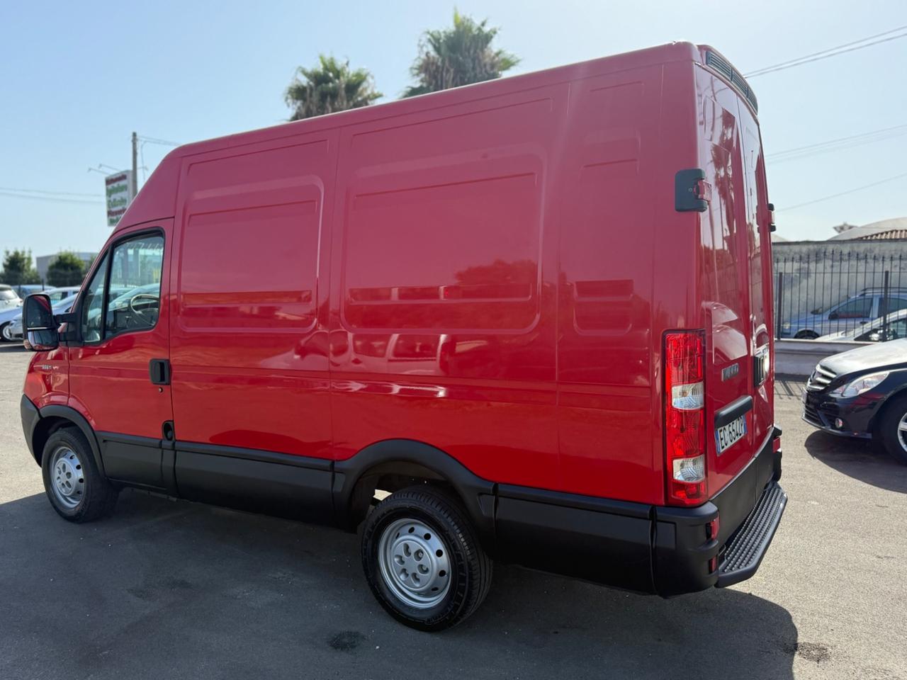 Iveco Daily 35S11 Furgone