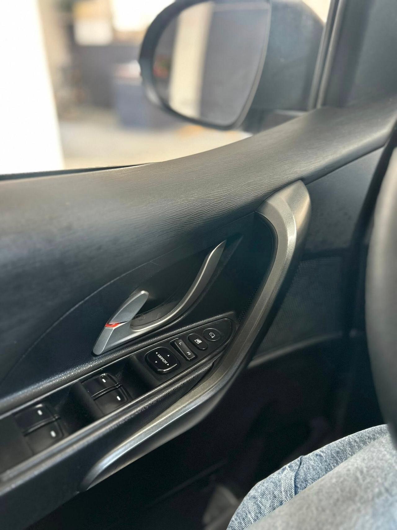 Mahindra XUV500 2.2 4X4 GANCIO TRAINO-7POS-2017