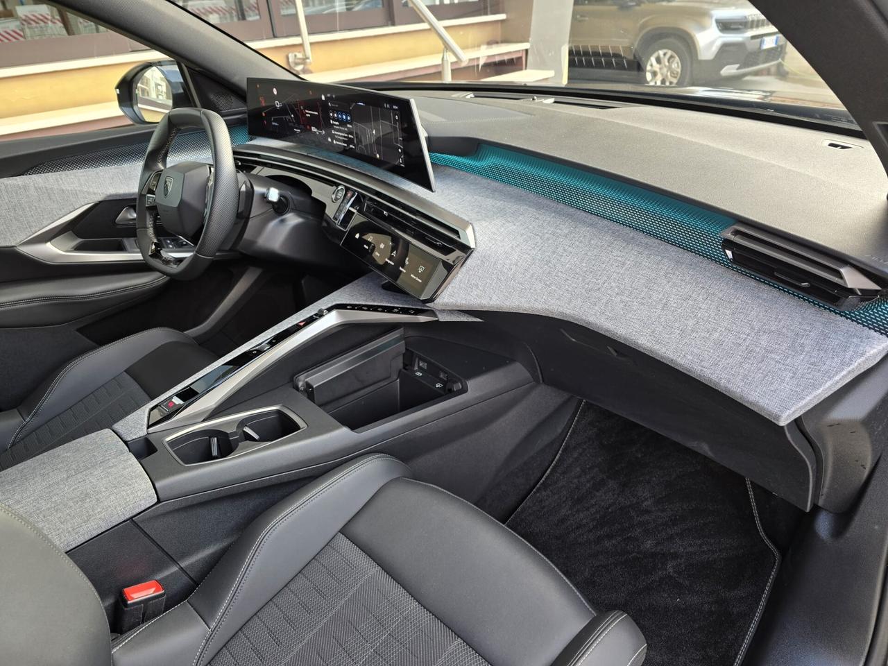 Peugeot 3008 Hybrid 136 e-DCS6 GT