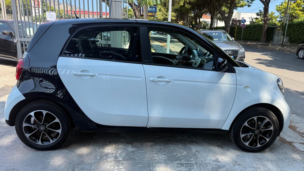 Smart ForFour 70 1.0 Passion
