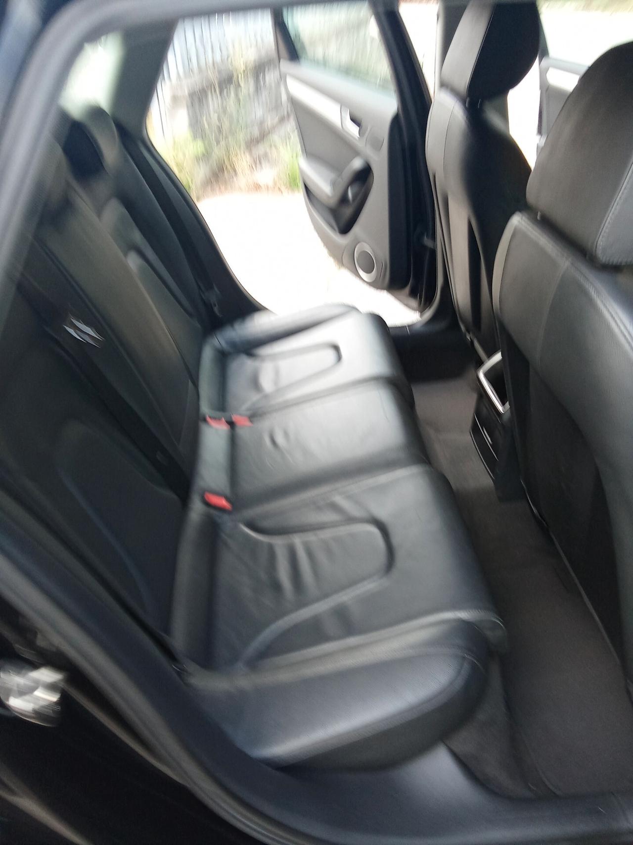 Audi A4 allroad 2.0 TDI F.AP. 12/09