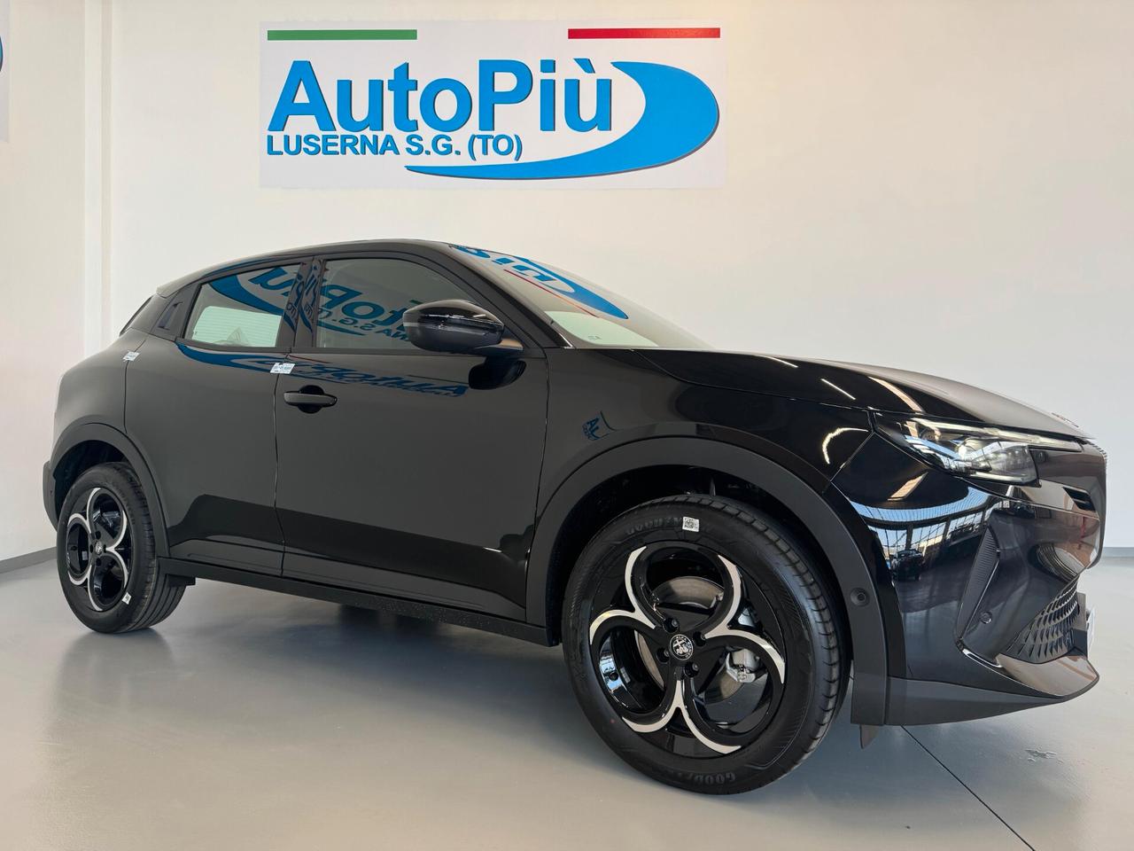 Alfa Romeo Junior ibrida 1.2 Pack Techno
