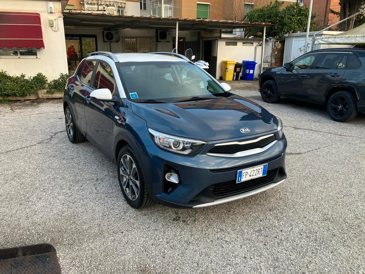KIA STONIC 1.4 MPI 100cv Style