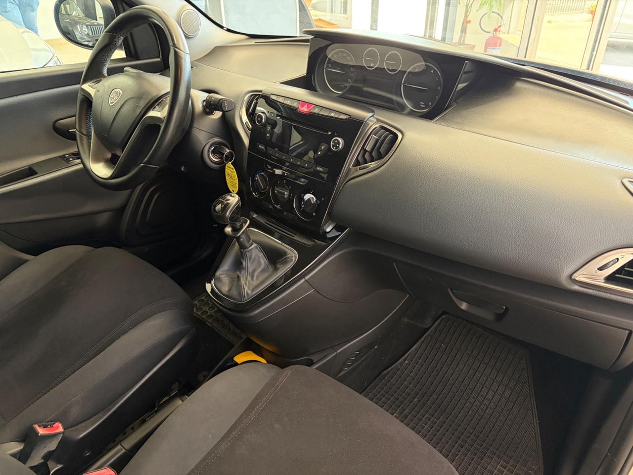 Lancia Ypsilon 1.2 69 CV 5 porte Elle