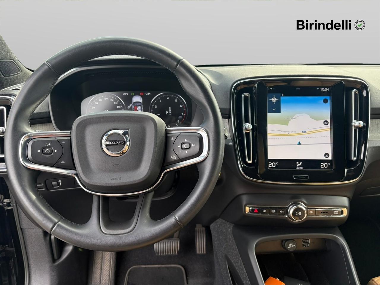 VOLVO XC40 (2017-->) - XC40 T3 Geartronic Inscription