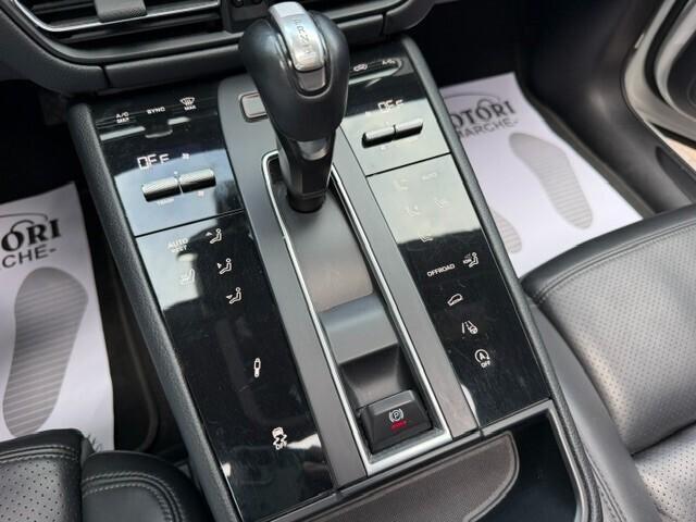 Porsche Macan 2.0 T 265CV