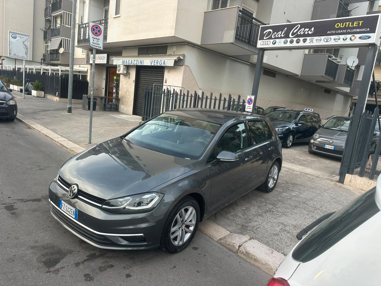 Volkswagen Golf 1.6 TDI 115 CV 5p. Business BlueMotion Technology