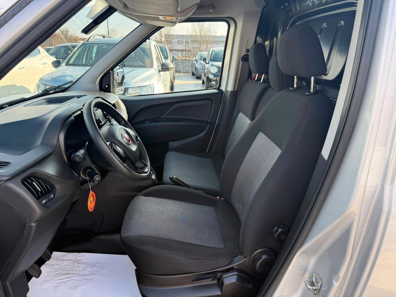 Fiat Doblò 1.6 MJT 105CV SX 3 Posti -Gancio T- FULL OPT