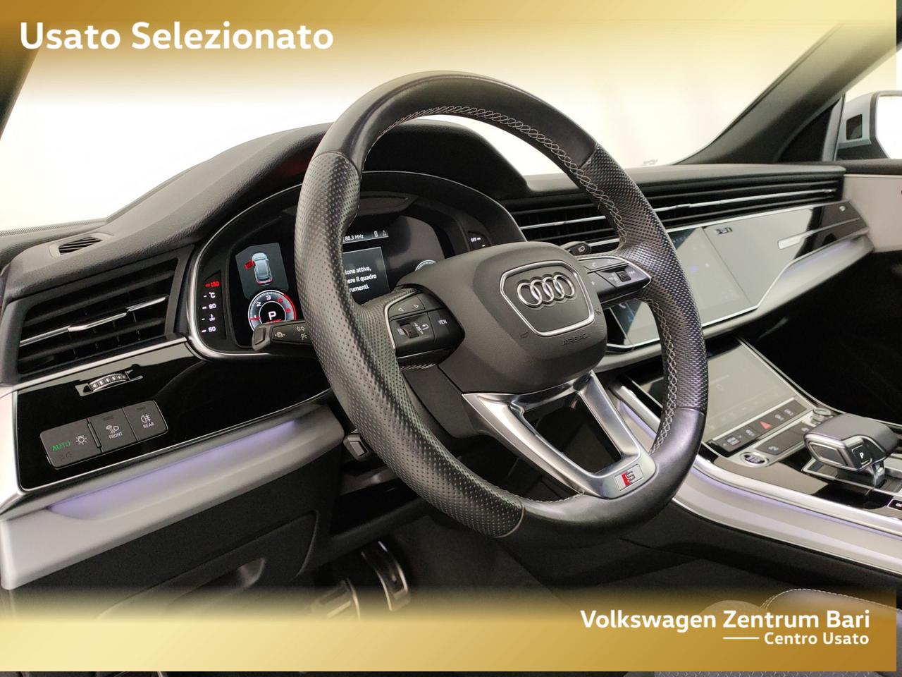 Audi Q8 50 3.0 tdi mhev quattro tiptronic