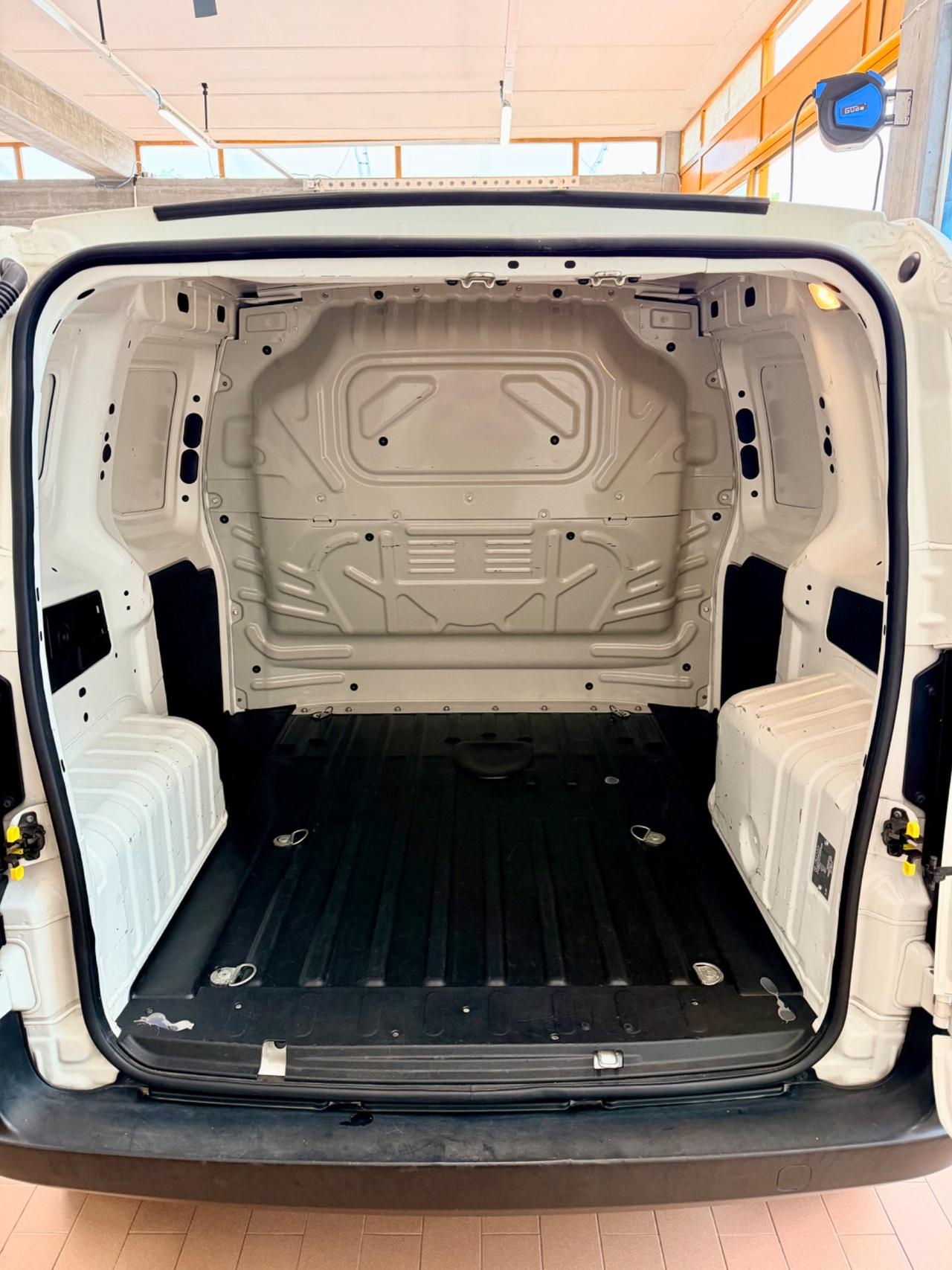 Fiat Fiorino Cargo 1.3 Mjt 80cv E6