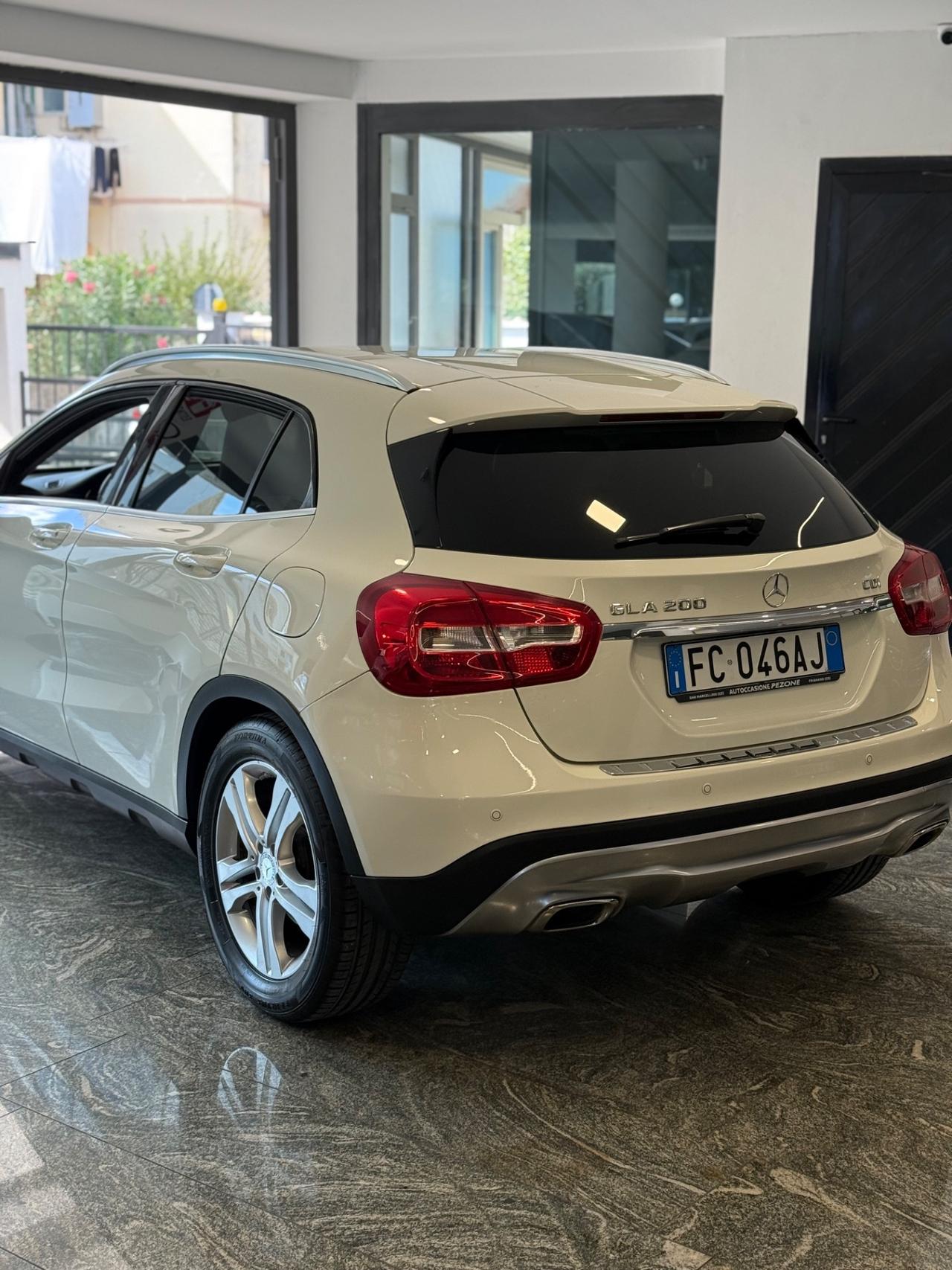 Mercedes-benz GLA 200 d Sport