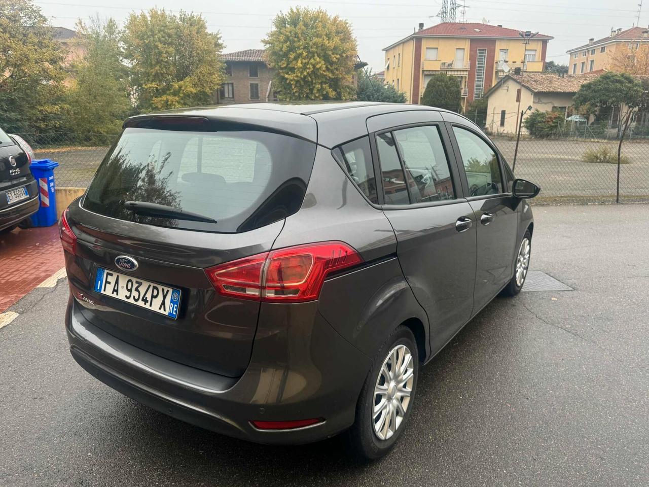 Ford B-Max Anno 2015 1.4 Benz/Gpl 76.000 Km