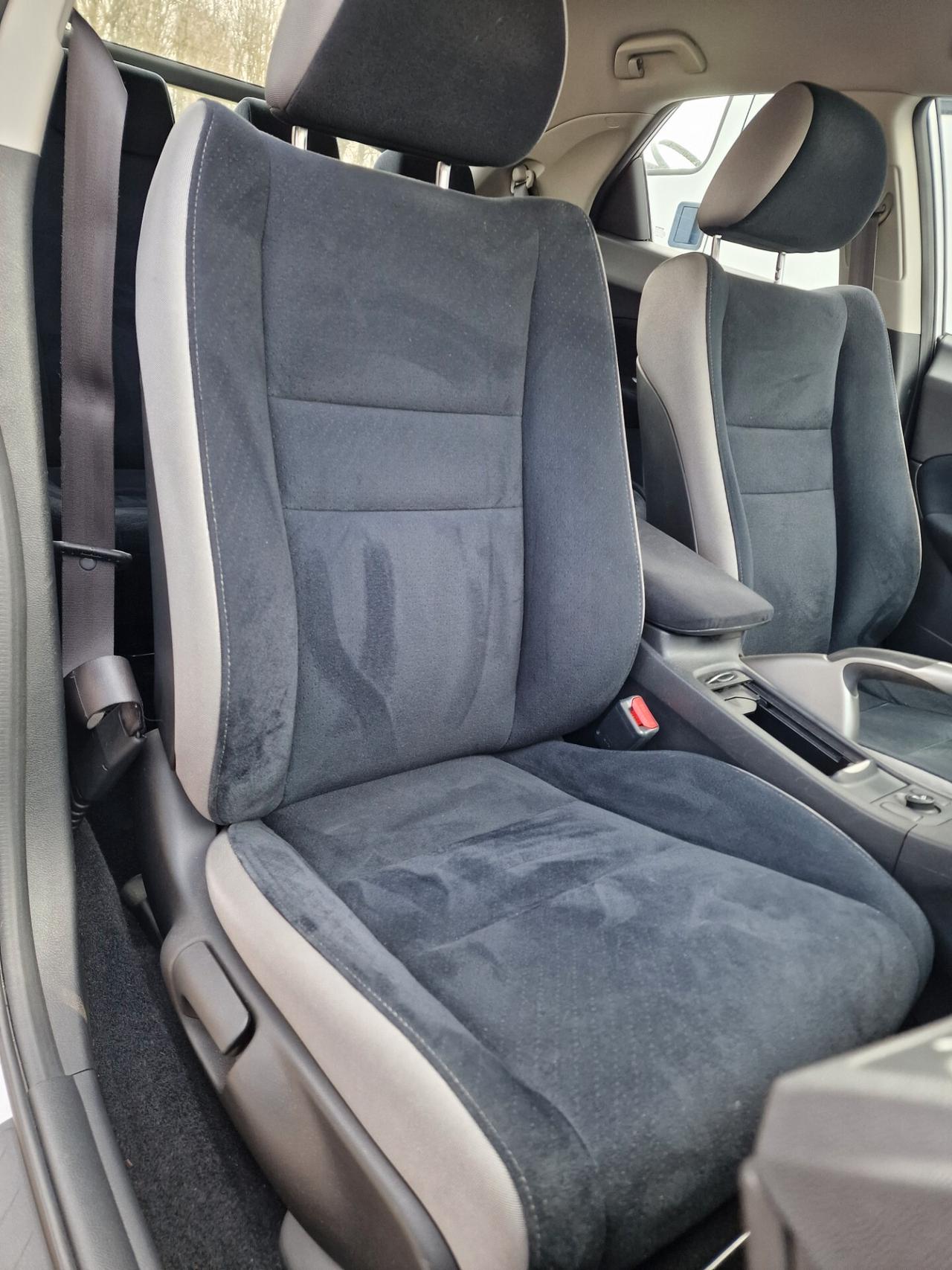 Honda Civic 1.8 i-VTEC 5p Sport