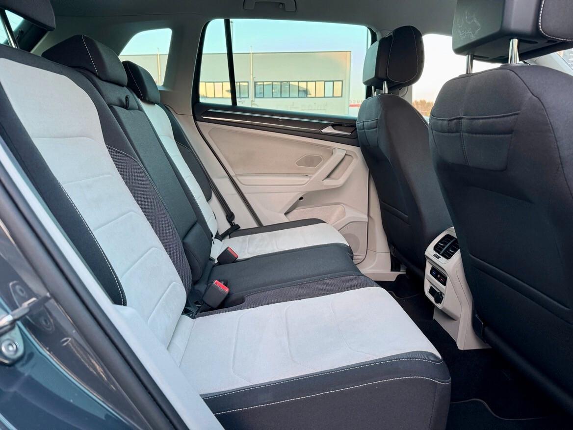 Volkswagen Tiguan 2.0 TDI 150 CV SCR DSG Elegance