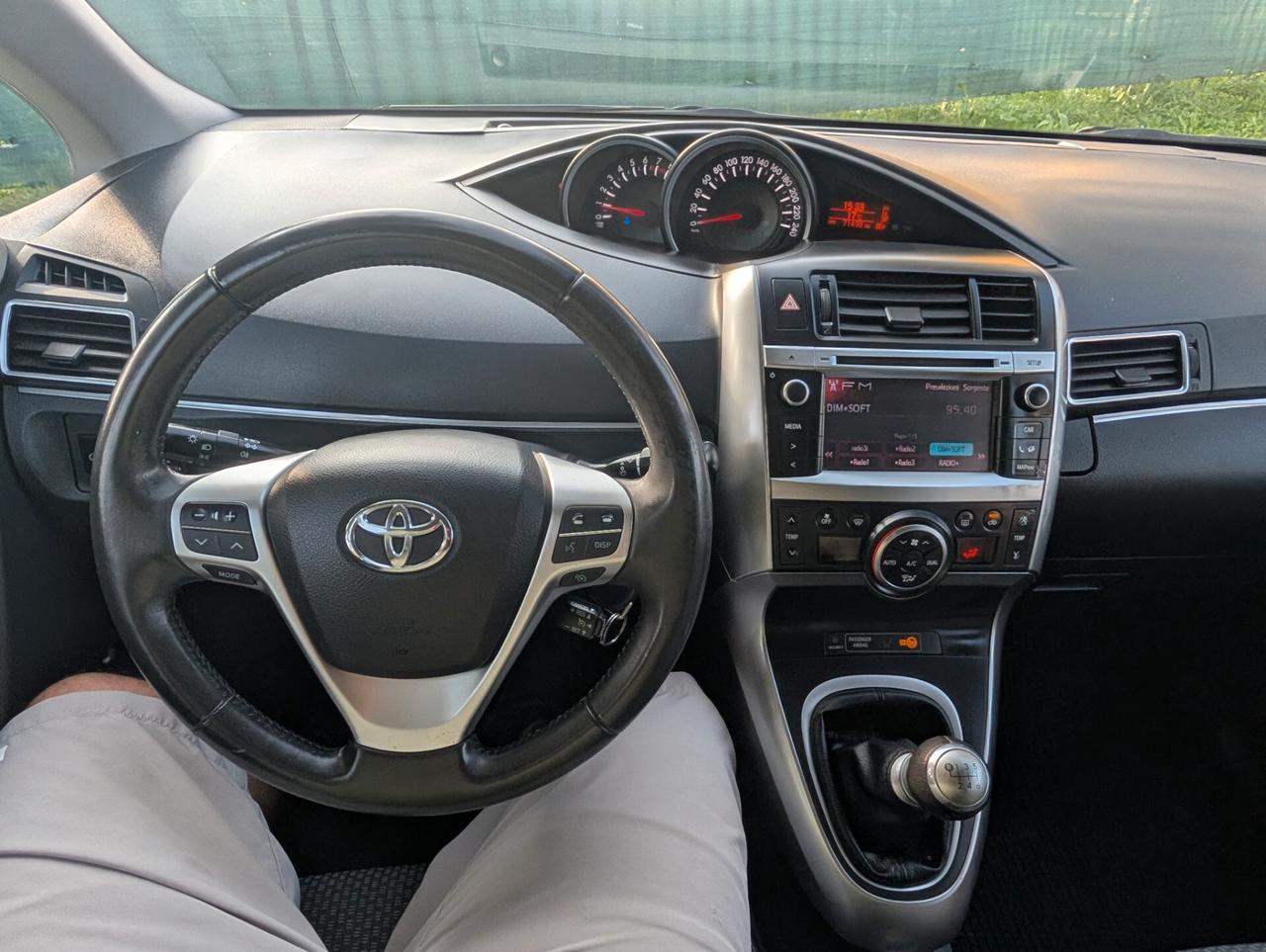 Toyota Verso 1.6 Style 7 posti UNICO PROPRIETARIO TAGL. CERT.