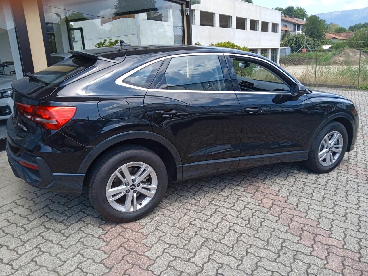Audi Q3 45 SPB APPLE CAR PLAY SENS PARK DOPPI RETROCAMERA NAVY CRUISE CONTROL PRONTA CONSEGNA