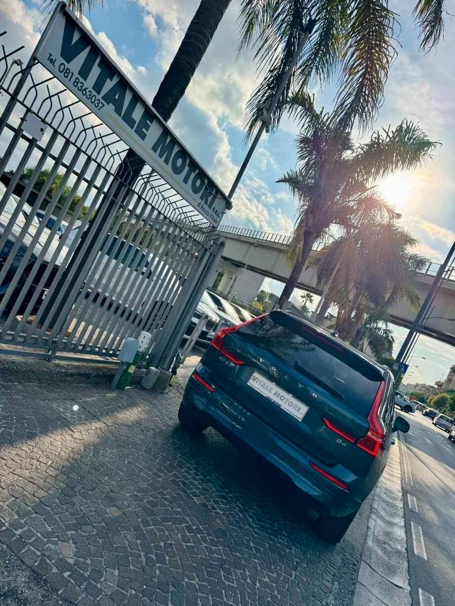 VOLVO XC60 B4 2.0 D-HYBRID 197 CV C.AUTOMATICO